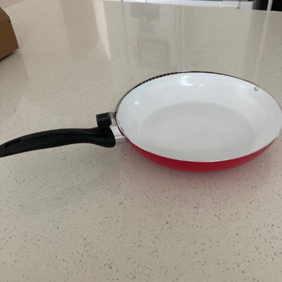 10-Inch Stainless Steel 2-in-1 Nonstick Frying Pan & Strainer - Picture 3 of 7